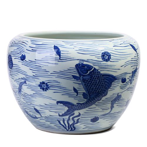 A CHINESE BLUE AND WHITE FISH BOWL