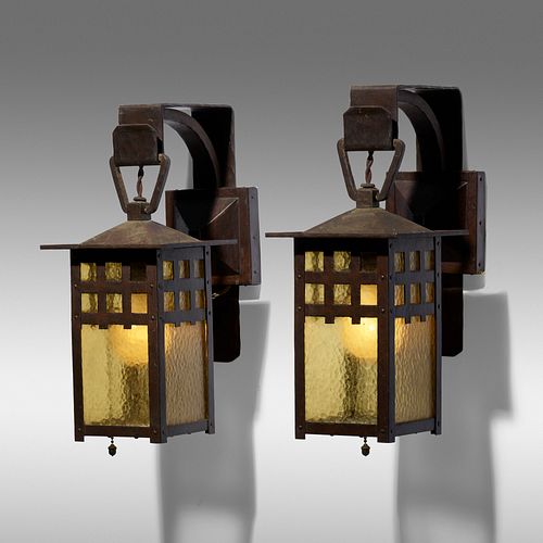 Gustav Stickley, Lanterns model 830 variant, pair