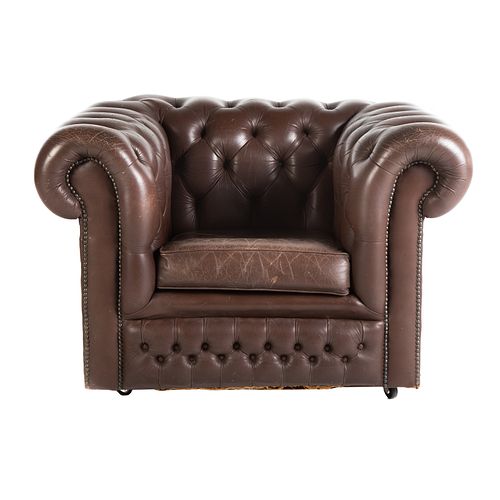 Distressed Leather Tufted Tub Chair