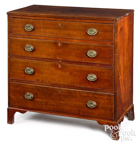Virginia Federal walnut chest of drawers ca. 1805