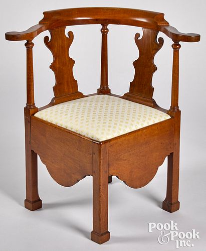 Pennsylvania Chippendale walnut corner chair