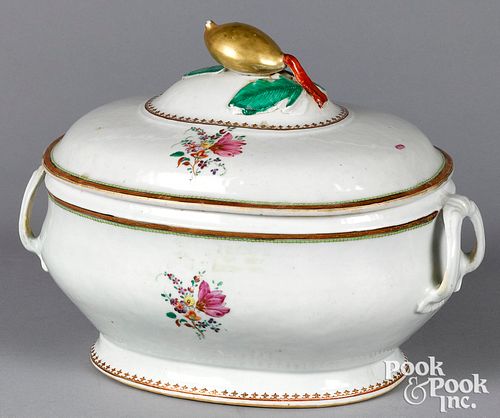 Chinese export porcelain tureen, early 19th c.