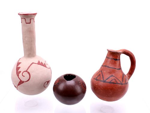 Collection of Papago, Navajo & Maricopa Pottery