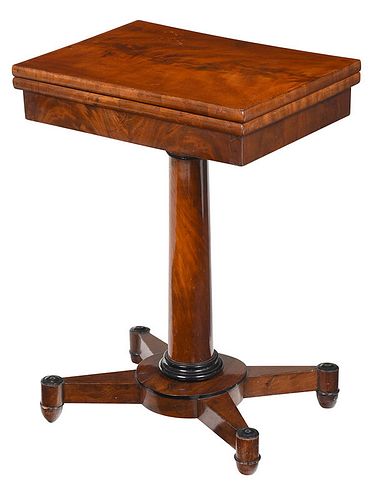 Classical Figured Mahogany Ebonized Pedestal Table