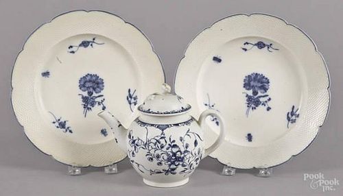 Worcester Dr. Wall teapot, late 18th c., 5 3/4''