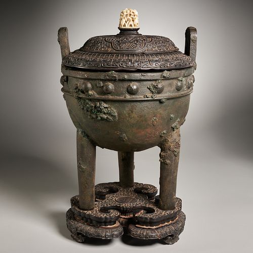 Chinese Archaic style ritual Ding tripod vessel