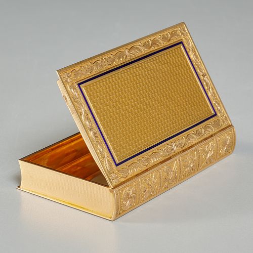 Christian Petchler 18k gold and enamel snuff box