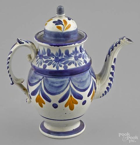 English pearlware coffee pot, 19th c., with blu