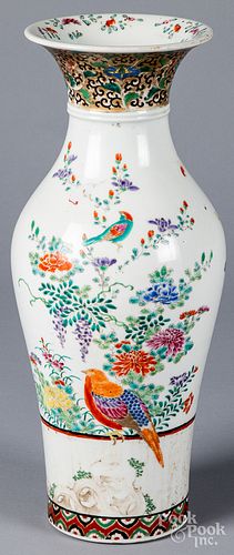 Chinese porcelain vase, 19th c.