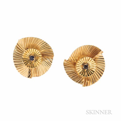 14kt Gold and Sapphire Earclips