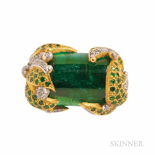 22kt Gold and Green Beryl Ring