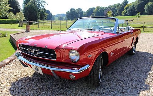 - Early 1964 ¢ car professionally restored in USA in 2013 - 2014<br><br><br><br>- Fitted with 289 en