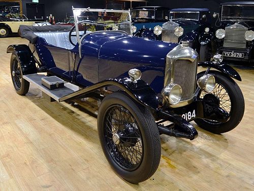 Riley's sporting 11/40 model was introduced at the Olympia show of 1919. By 1925 its detachable head