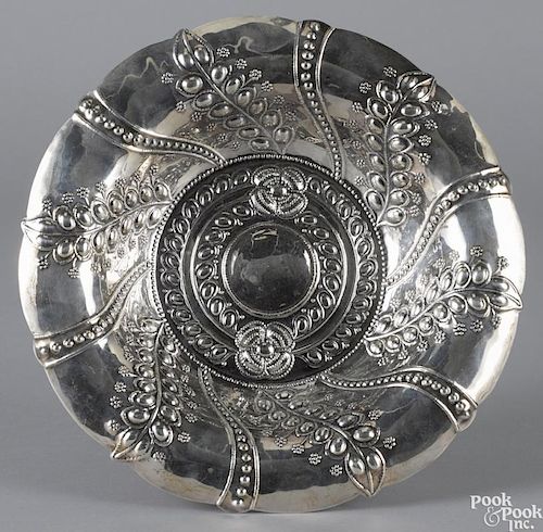 English repoussé silver bowl, 1913-1914, bearing the touch of Crichton Bros., 2 1/2'' h.