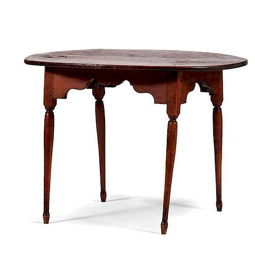 Queen Anne Oval-Top Tea Table 