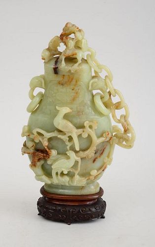 CHINESE CARVED VEINED PALE GREEN JADE VASE AND CHAINED COVER