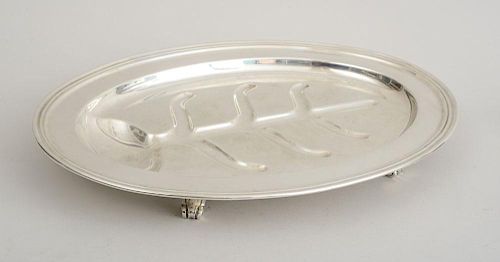 INTERNATIONAL SILVER WELL-AND-TREE PLATTER, IN THE "LORD SAYBROOK" PATTERN
