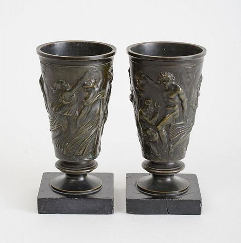 PAIR OF CLASSICAL ROMAN STYLE RELIEF BRONZE CUPS