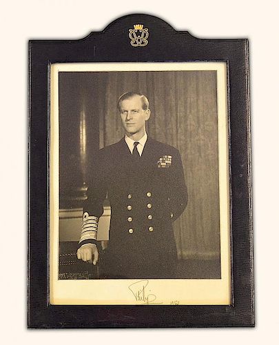 Royalty Elizabeth II Queen of England and Prince Phillip Duke of Edinburgh Signed Photograph display