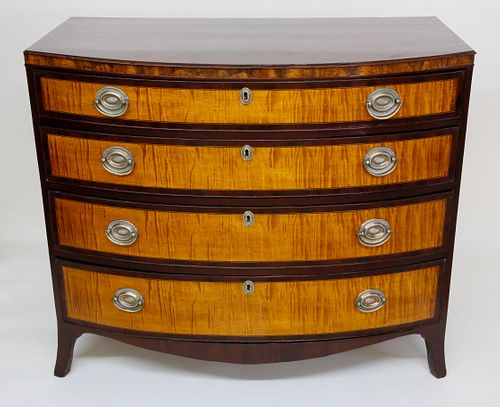 New England Federal Tiger Maple and Mahogany Bow Front Chest of Drawers, circa 1800