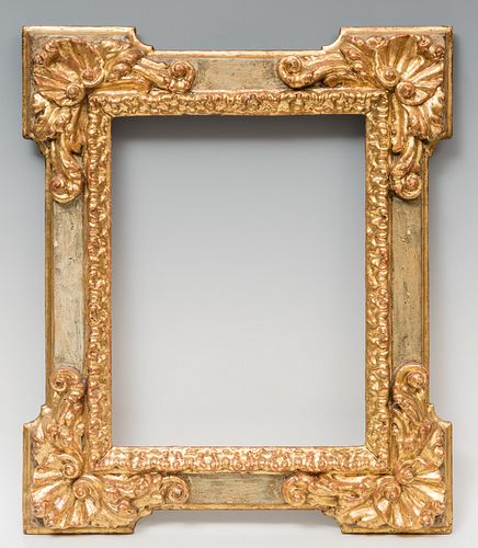Spanish frame; second half of the seventeenth century. 
Carved, gilded and burnished wood.