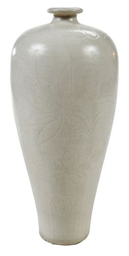 A Chinese Dingyao Porcelain Meiping Vase
