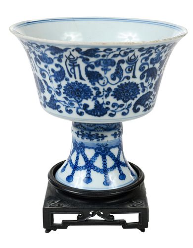 Chinese Porcelain Stem Cup With Reign Mark