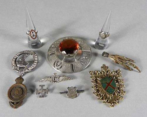 Various Vintage Pins & Rings