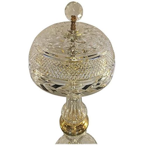 Cut Crystal Table Lamp with Crystal Shade Manner
