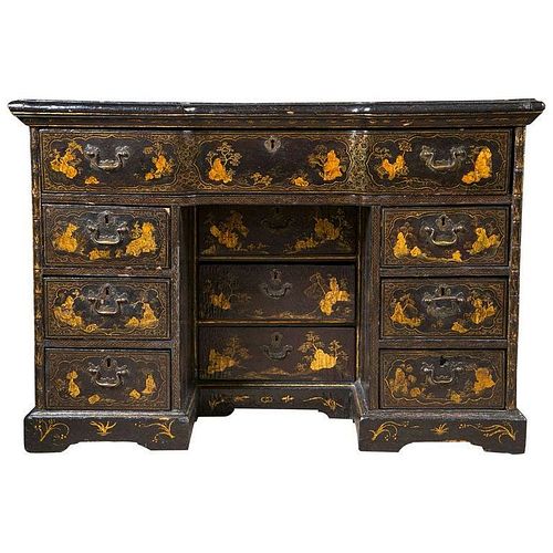18th Cent.Chinese Export  Decorated Knee Hole Desk