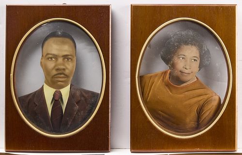 Pair of Afro American Photo Esculturas