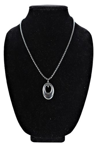 Metal Tear Drop Pendant and Chain