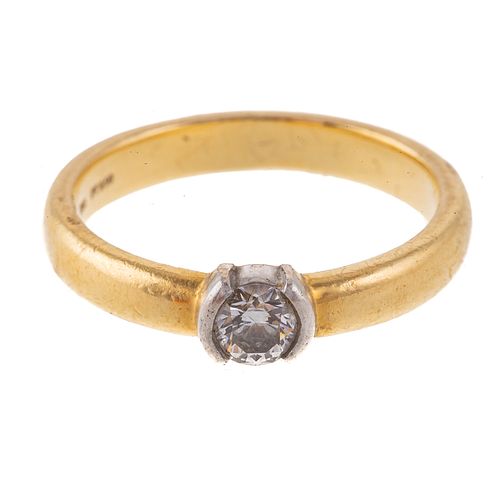 A Classic Tiffany & Co. 0.27 ct Diamond Ring