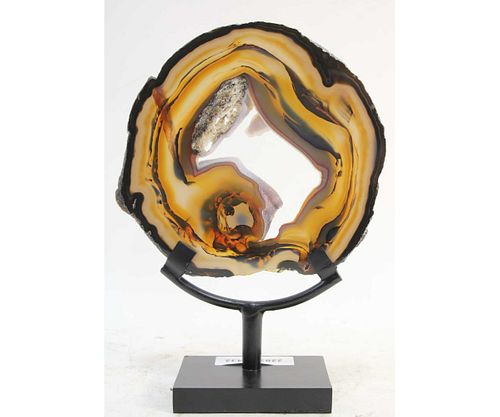 AGATE ROCK ON STAND