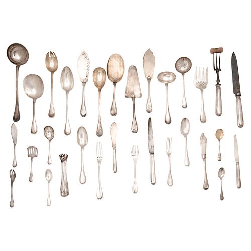 SET OF CUTLERY FRANCE, 19TH CENTURY Henin & Cie. Silver Full service for 12 people, 229 pieces, Weight: 13,095 g