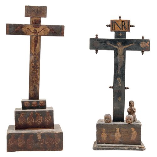 PAIR OF ÁNIMAS CROSS MEXICO, 19TH CENTURY Carved and polychrome wood Conservation details. Cross 1: 27.5 x 11.4" (70 x 29 cm). Cross 2: 23.2 x 11.2" (