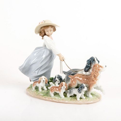 Puppy Parade 1006784 - Lladro Porcelain Figure