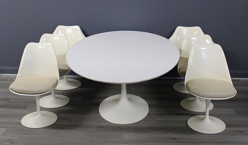 Midcentury Knoll Saarinen Table & 6 Chairs