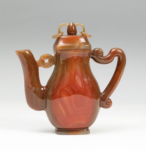 Tea kettle. China, 19th century.
Carnelian