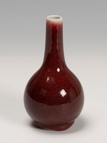 Flambé type vase. China, late 19th century.
Glazed porcelain flambé.