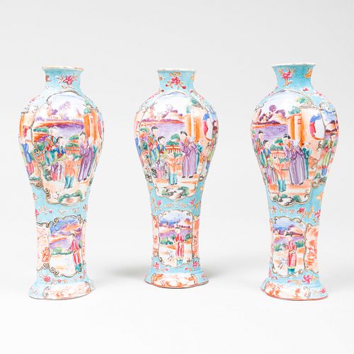 Chinese Export Mandarin Palette Porcelain Three Piece Garniture 