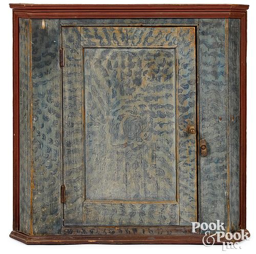 Painted pine hanging corner cupboard, early 19th c