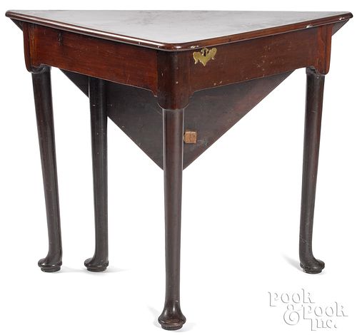 George II mahogany handkerchief table, mid 18th c.