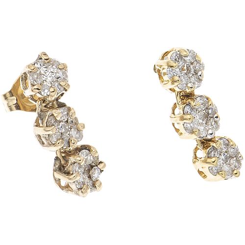 PAIR OF EARRINGS WITH DIAMONDS IN 10K YELLOW GOLD Brilliant and 8x8 cut diamonds ~0.42 ct. Weight: 2.0 g