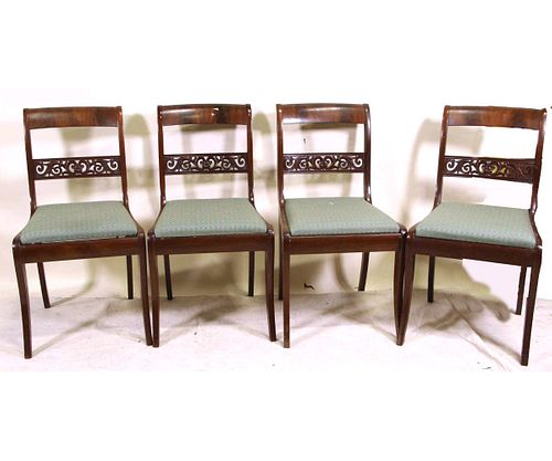 SET OF FOUR ANTIQUE MAHOGANY SIDE CHAIRS