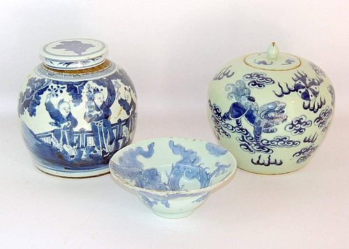 Chinese Export Blue and White Porcelain Grouping