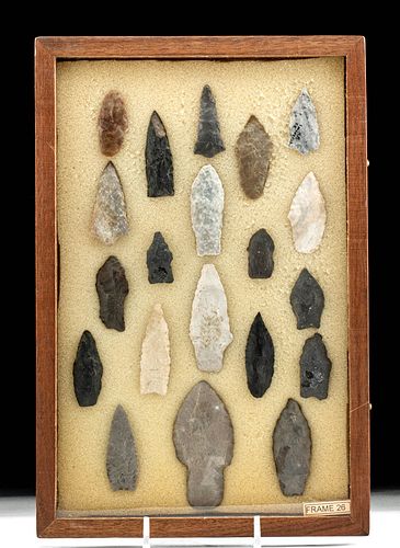Lot of 20 Native American Stone Points
