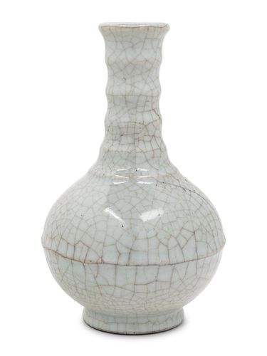 A Chinese Ge-Type Porcelain Bottle Vase