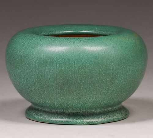 Alberhill Pottery â€“ Alexander W. Robertson Matte Green Vase 1914