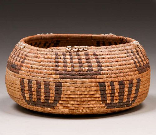 Native American Pomo Basket c1910s